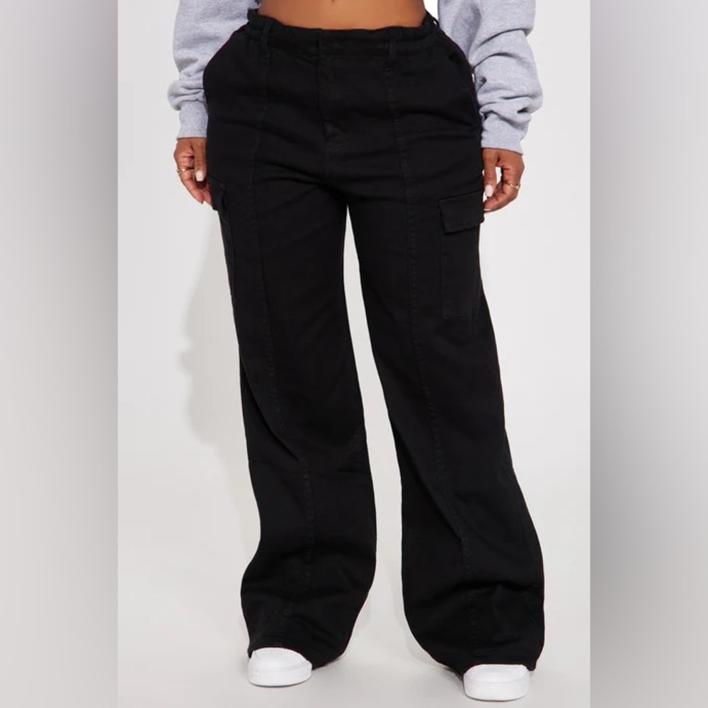 Women's Black Cargo Jeans